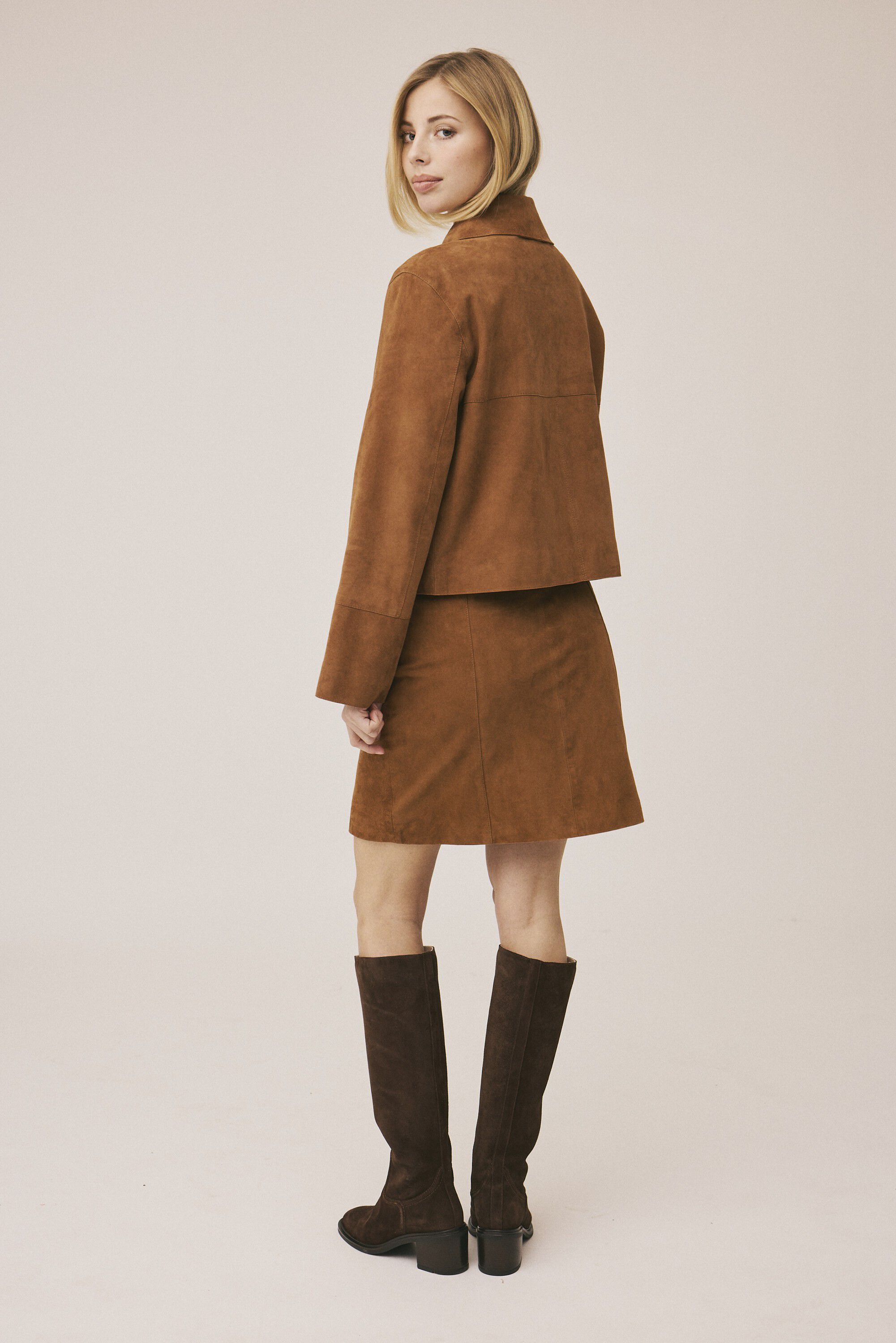 Esi 6 Skirt - 100% Lamb suede LWG