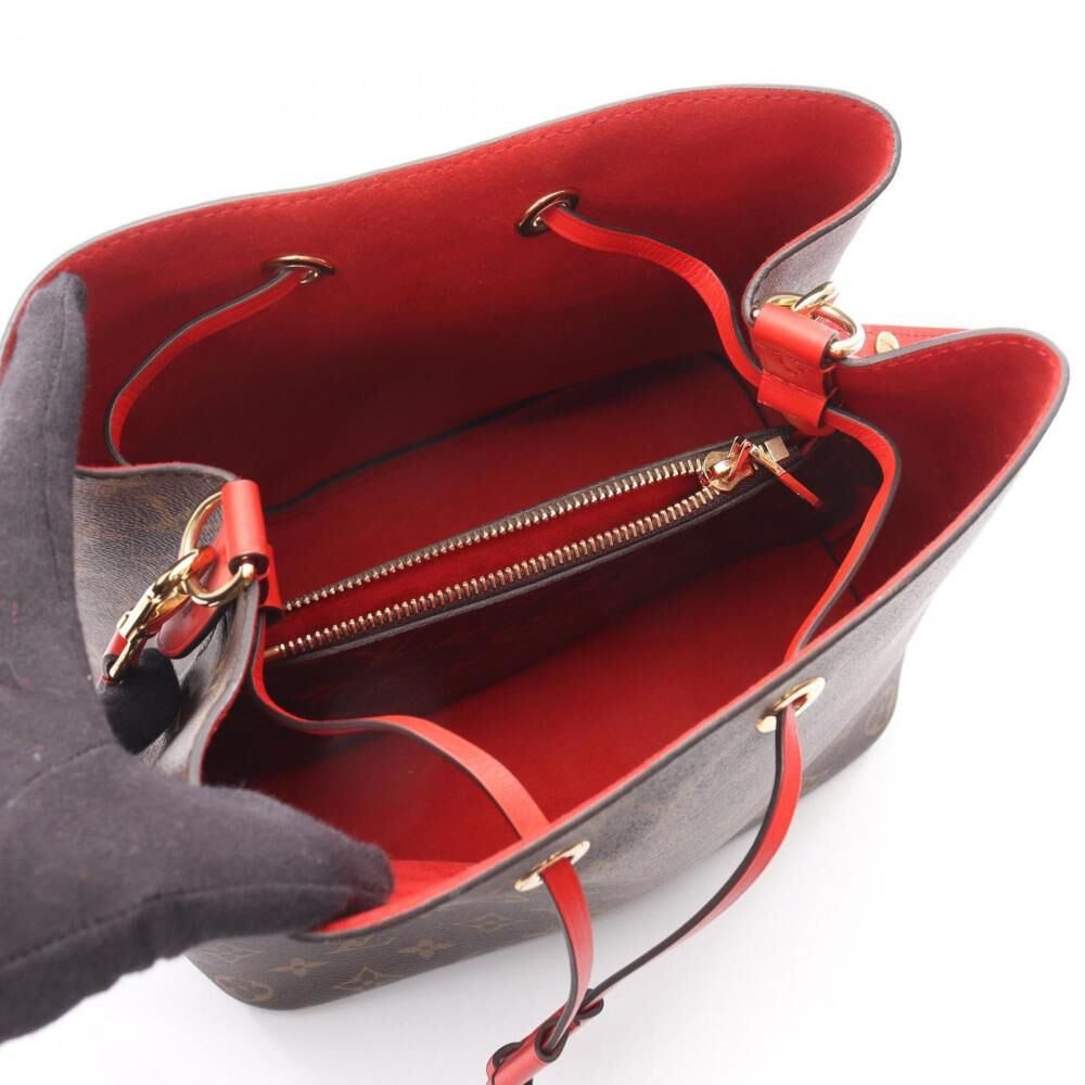 Louis Vuitton Shoulder Bags