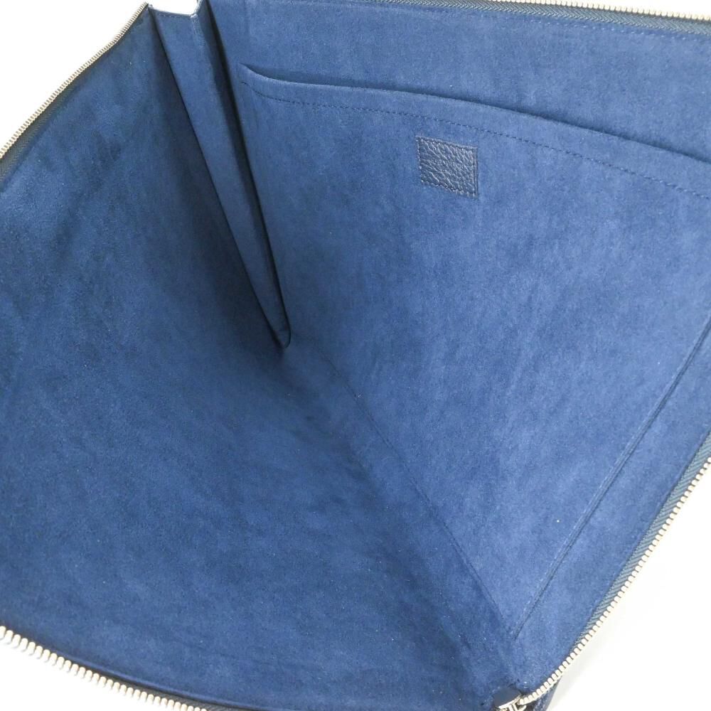 Louis Vuitton Clutch