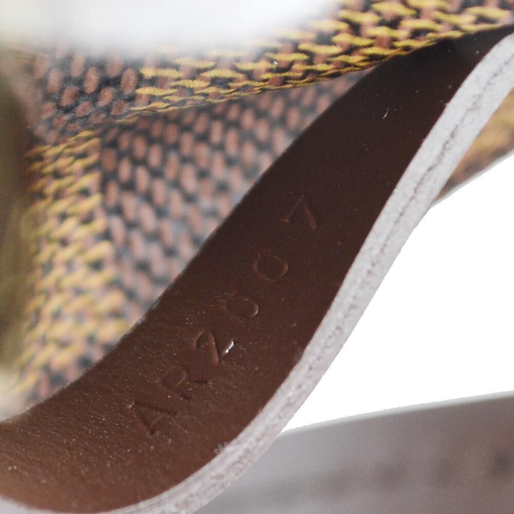 Louis Vuitton Shoulder Bags