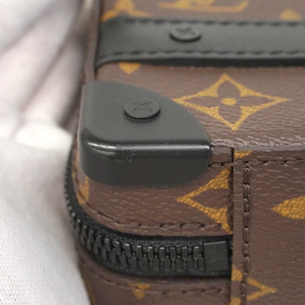 Louis Vuitton Shoulder Bags