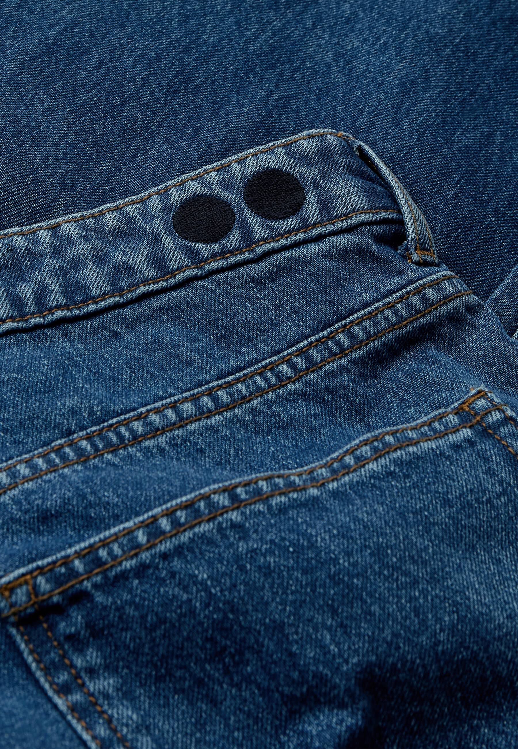 RTOWEN LOOSE FIT JEANS.