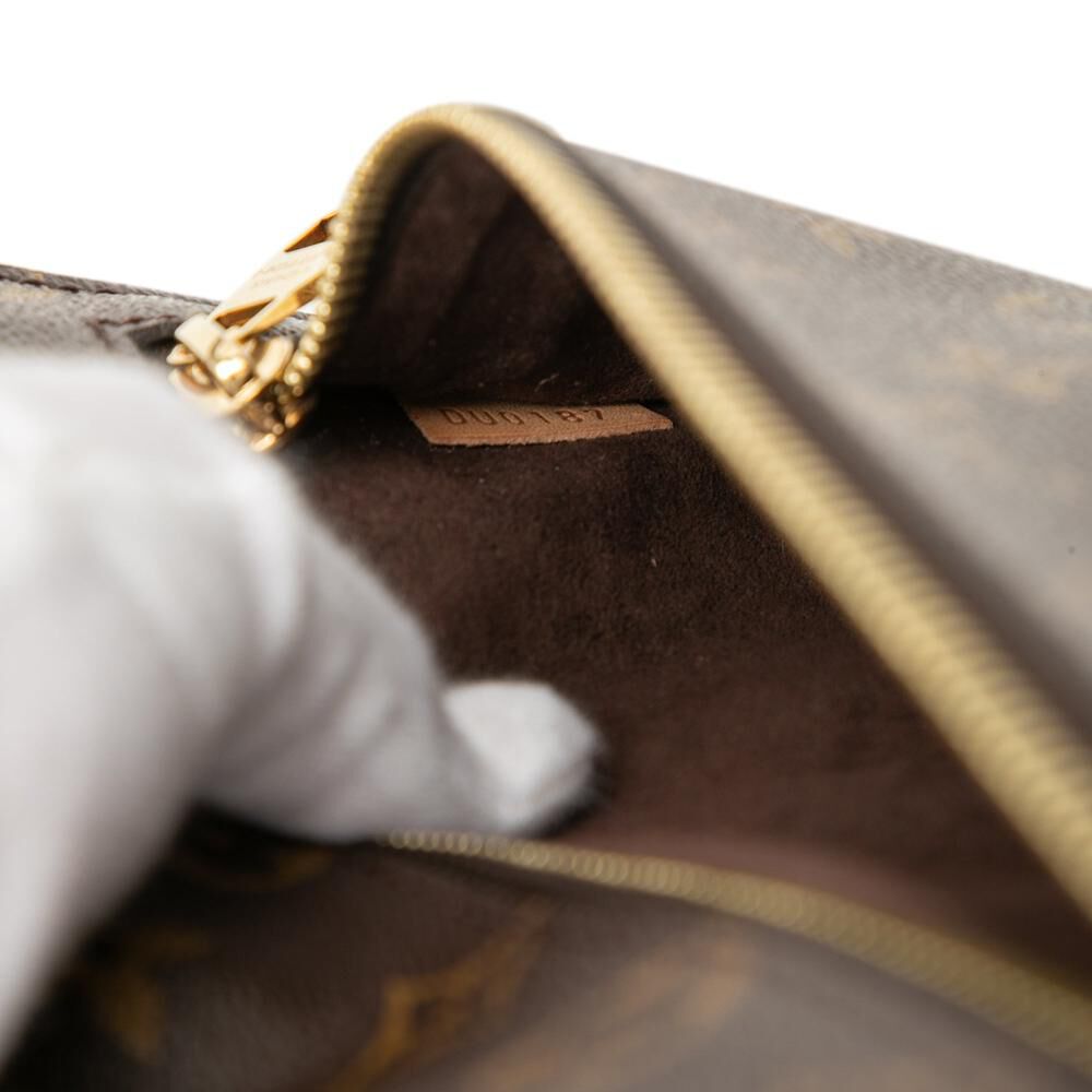 Louis Vuitton Pochette M&eacute;tis