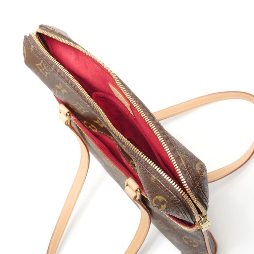 Louis Vuitton Coussin