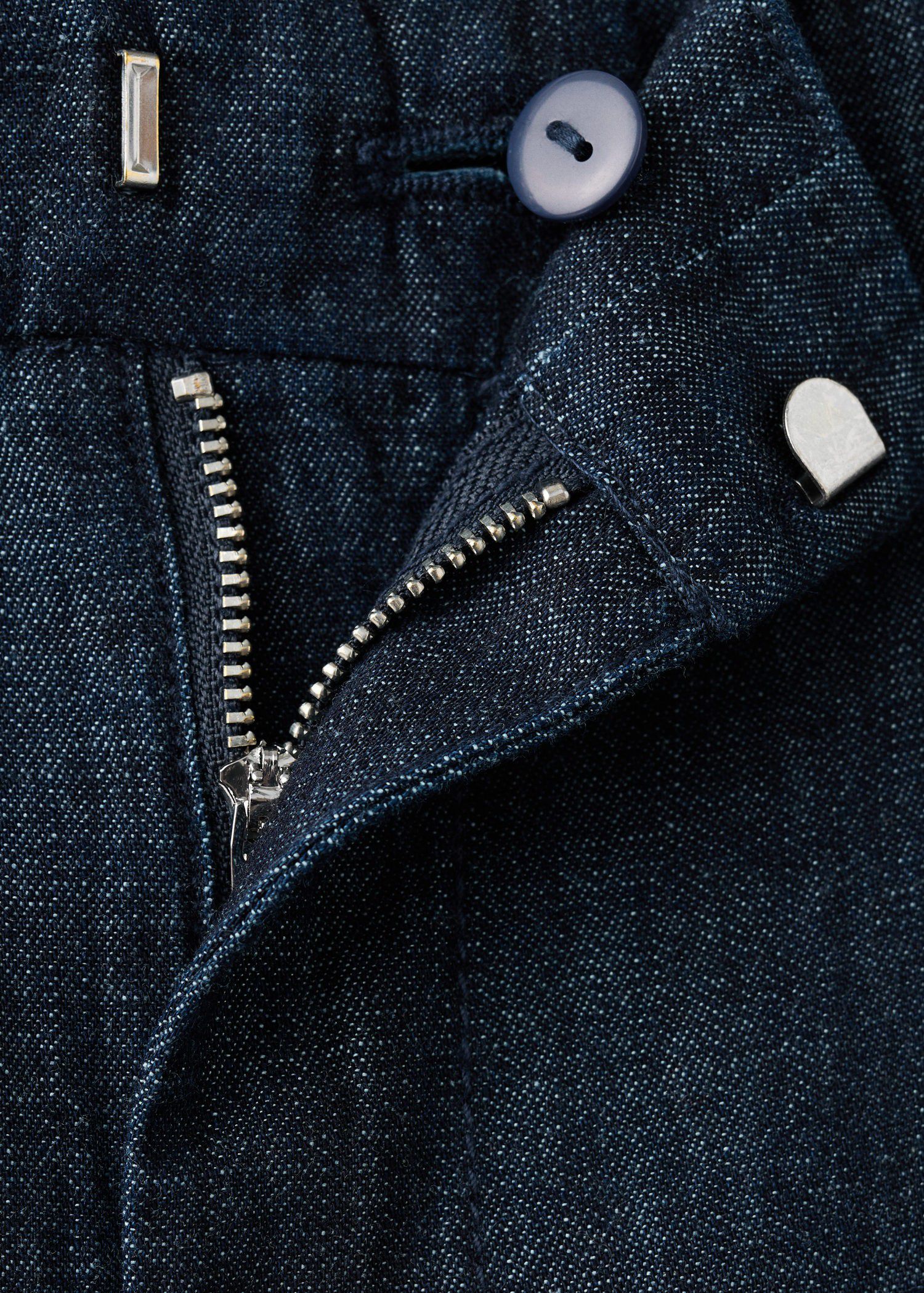 Wide leg mid-rise jeans