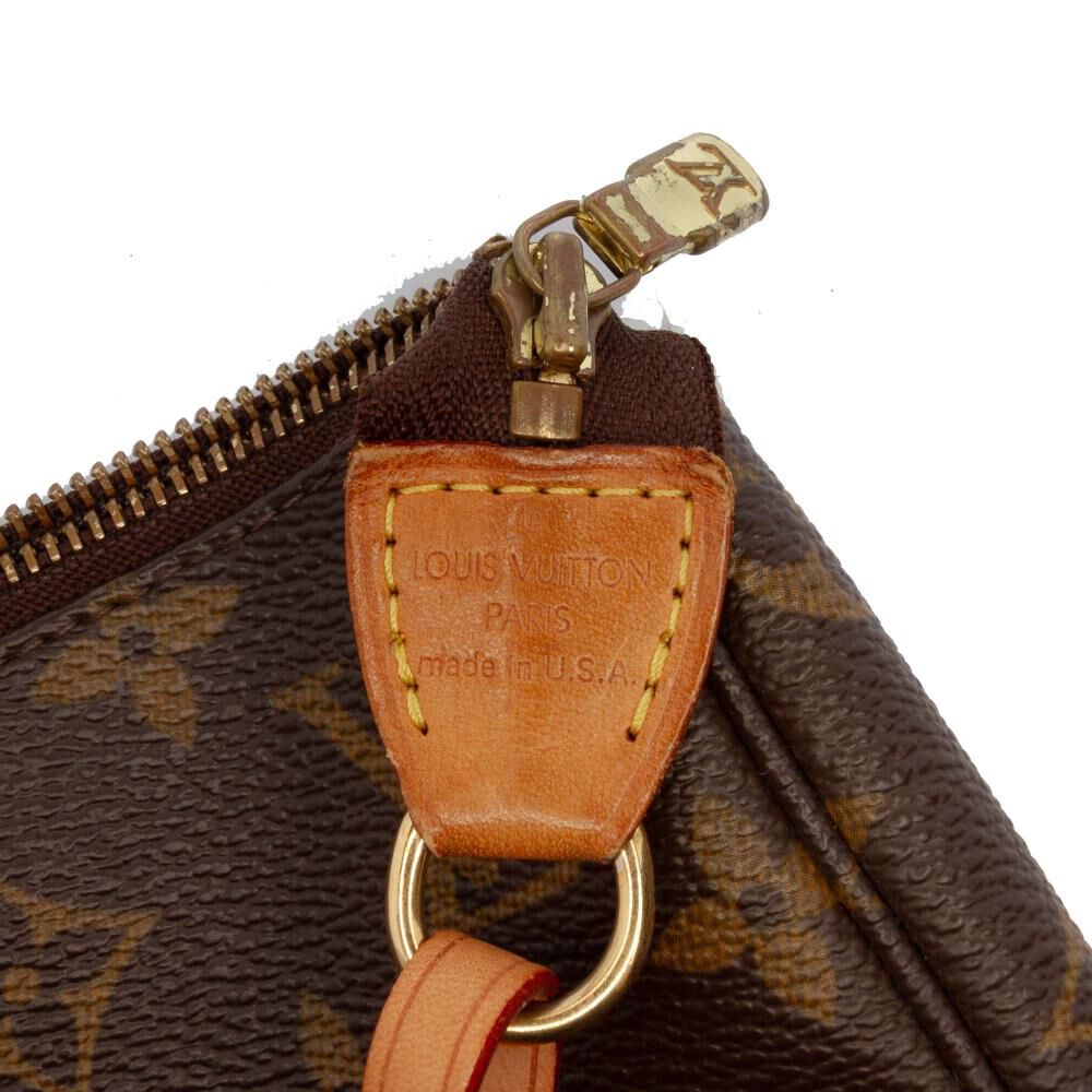 Louis Vuitton Pochette Accessoires