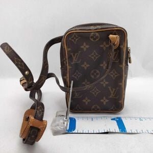 Louis Vuitton Shoulder Bags