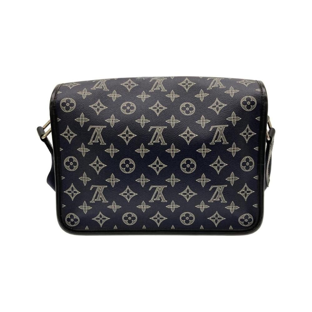 Louis Vuitton Messenger