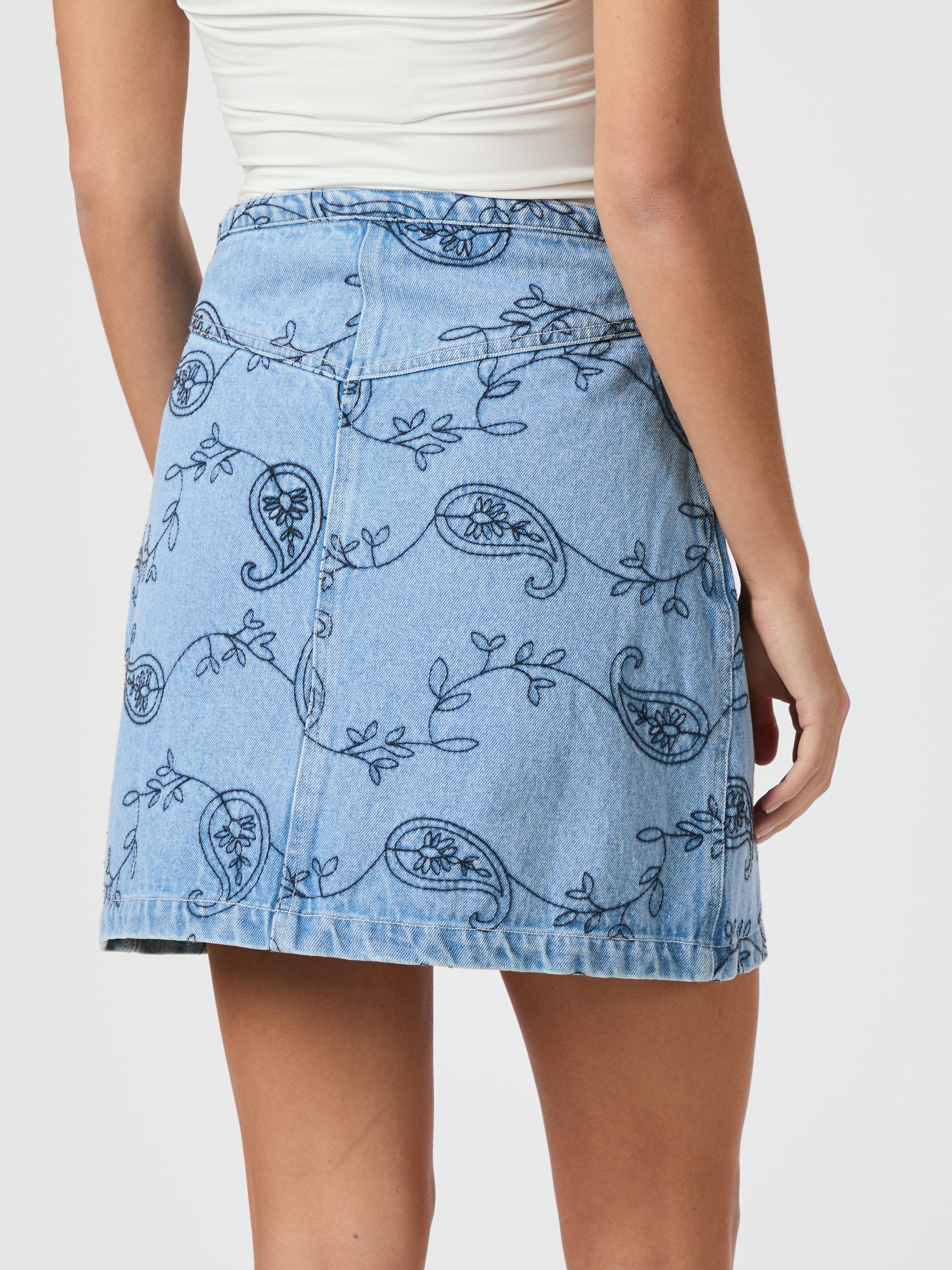 Gabani Embroidery Denim Skirt