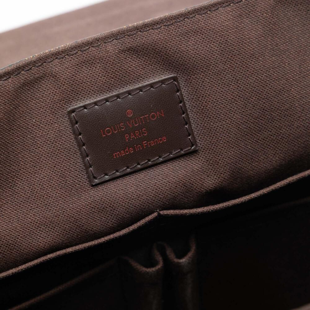 Louis Vuitton District