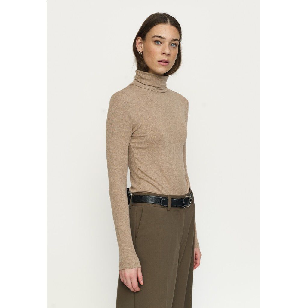SRRoman Roll Neck