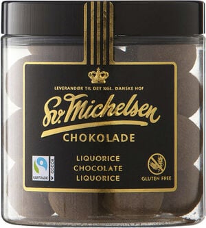 Lakrids med chokolade og lakridspulver