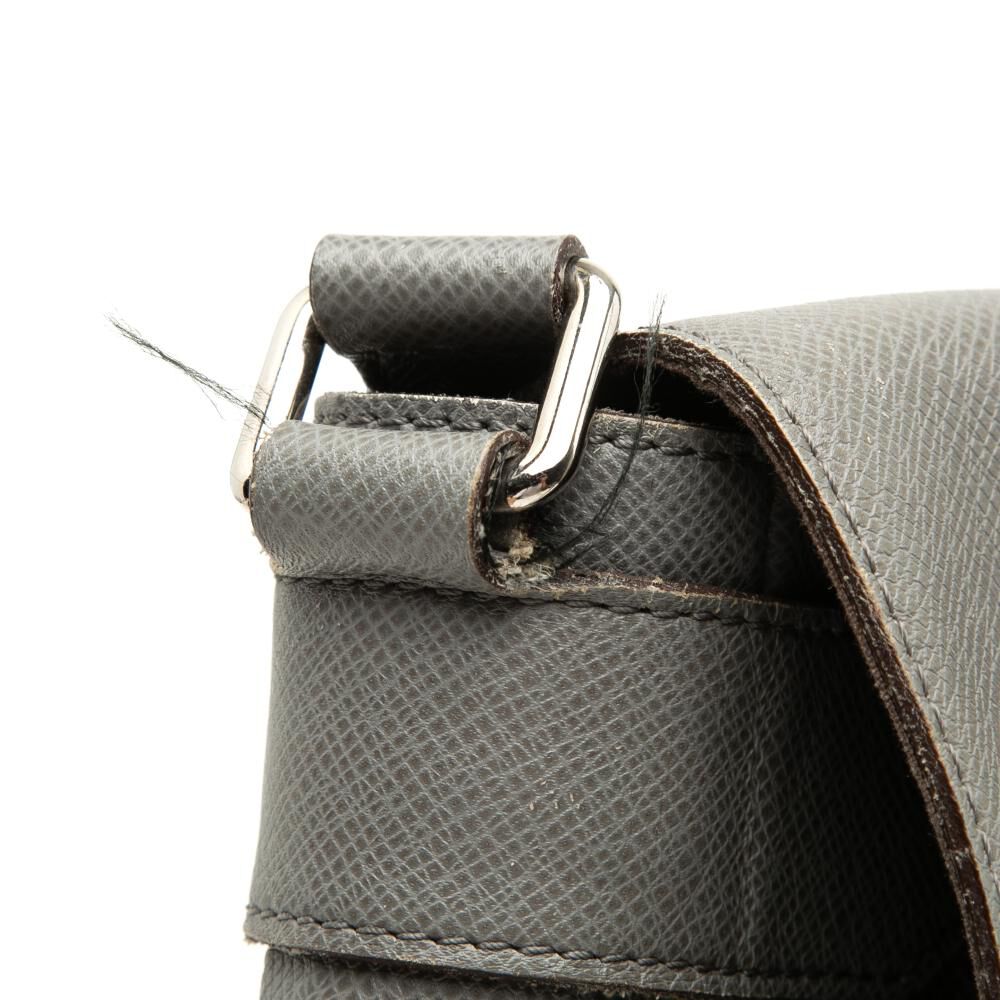 Louis Vuitton Crossbody Bag