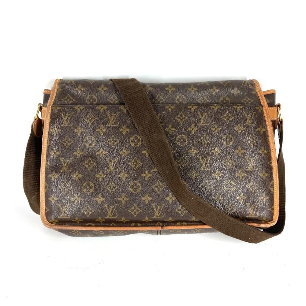 Louis Vuitton Messenger