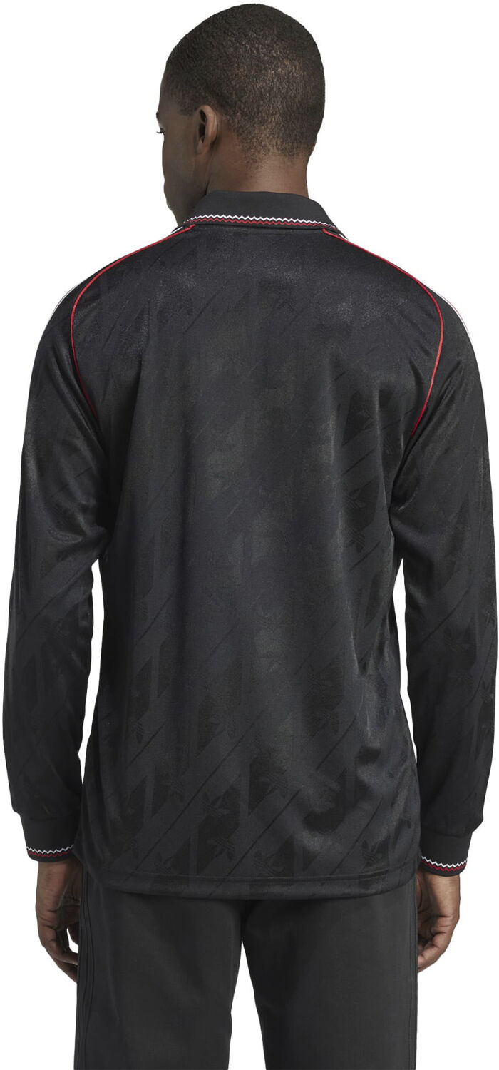 Manchester United 24/25 Lang&aelig;rmet