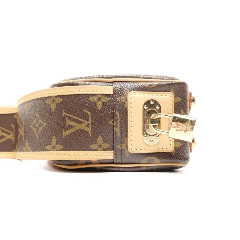 Louis Vuitton Shoulder Bags