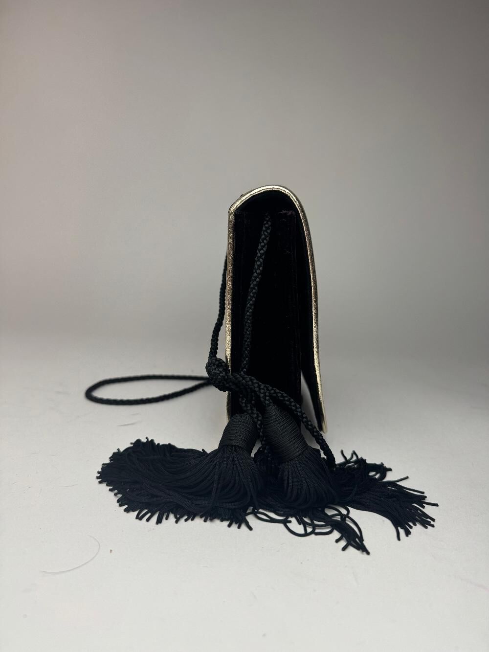 Yves Saint Laurent Shoulder Bag
