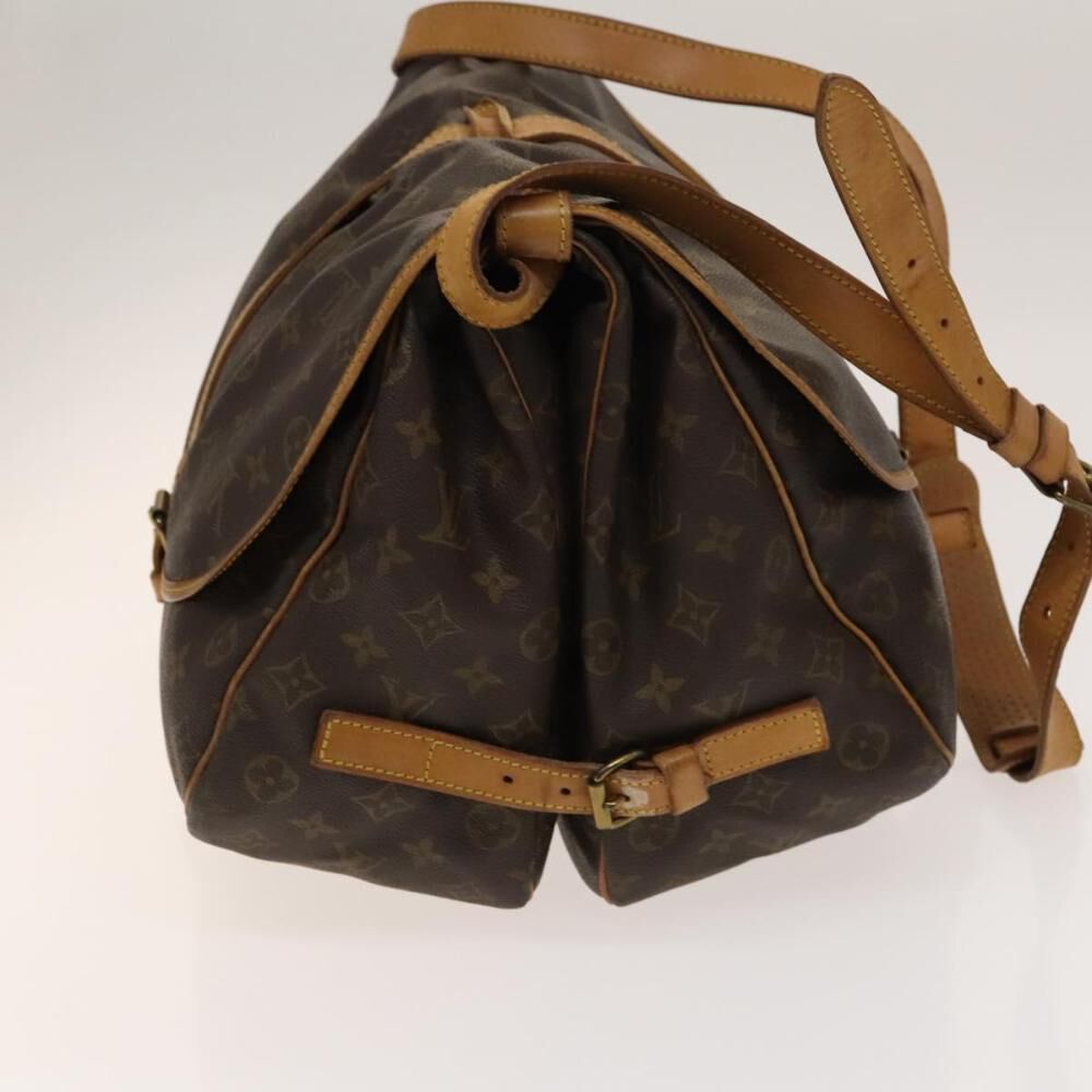Louis Vuitton Saumur