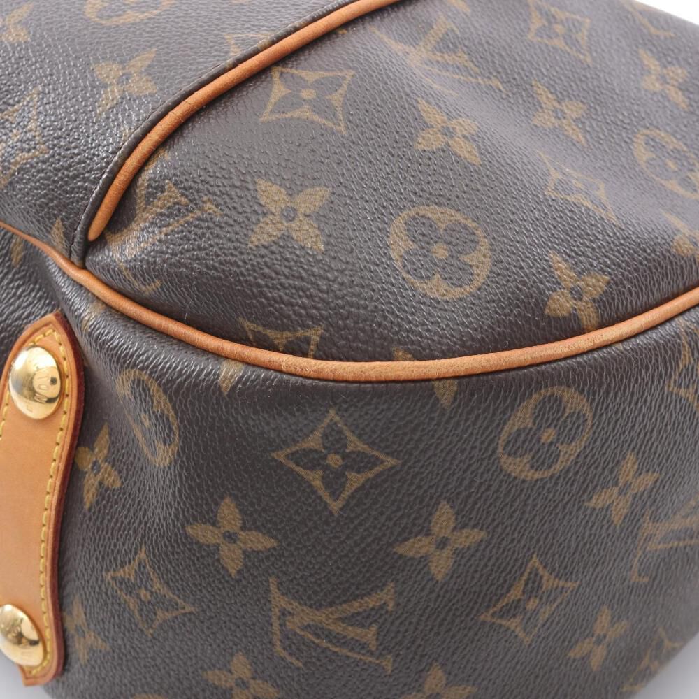 Louis Vuitton Shoulder Bags
