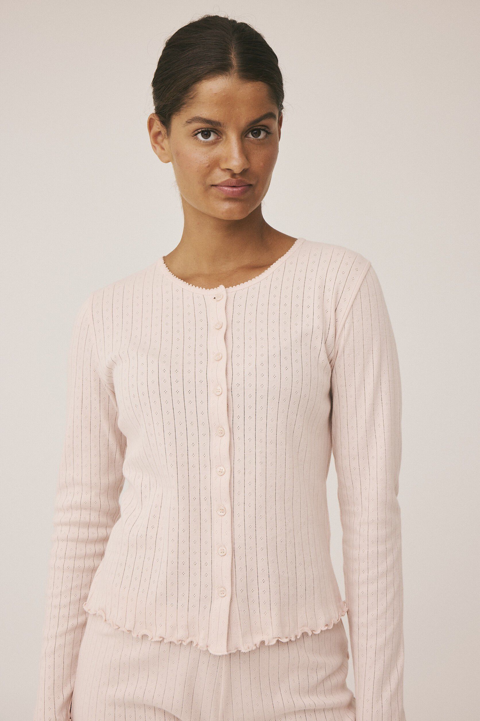 Nattr&oslash;jer & -toppe