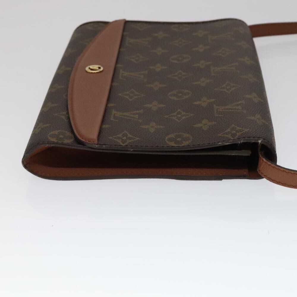 Louis Vuitton Shoulder Bags