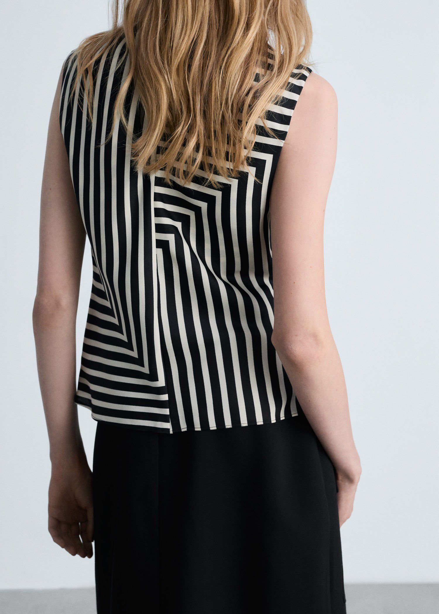 Striped perkins collar blouse