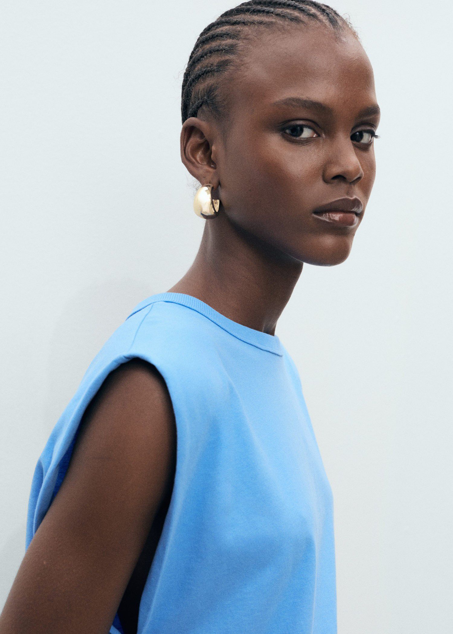 Short-sleeved cotton t-shirt