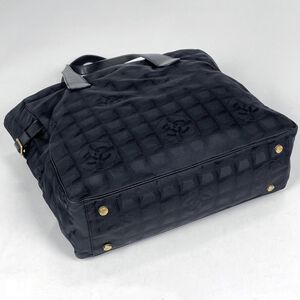 Chanel Travel Line