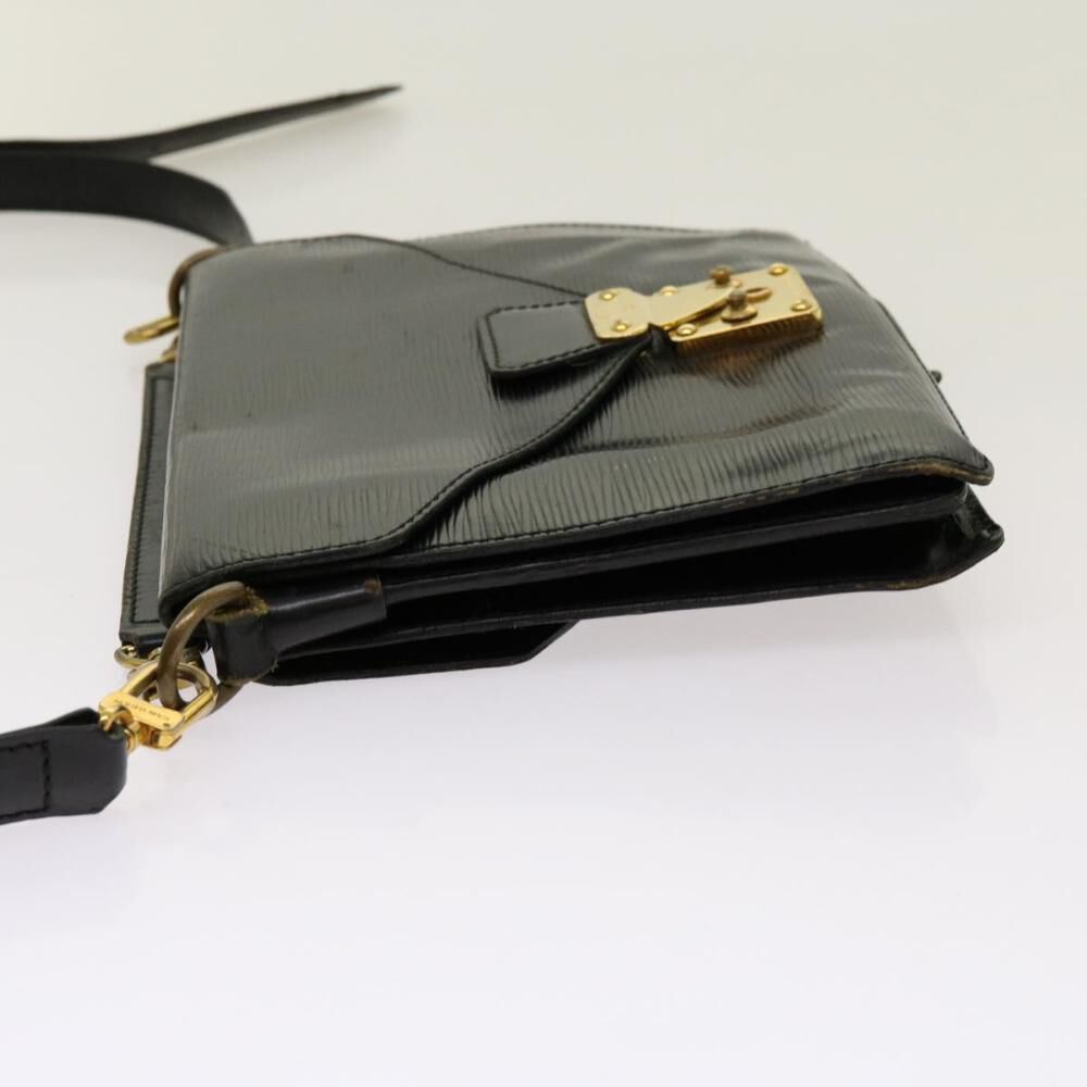 Louis Vuitton Clutch