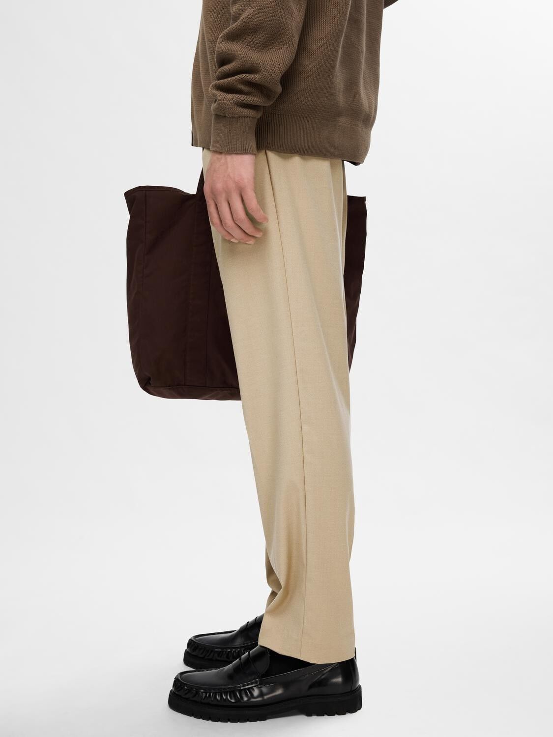 SLH190-REG TAPERED LEROY PLEAT PANT