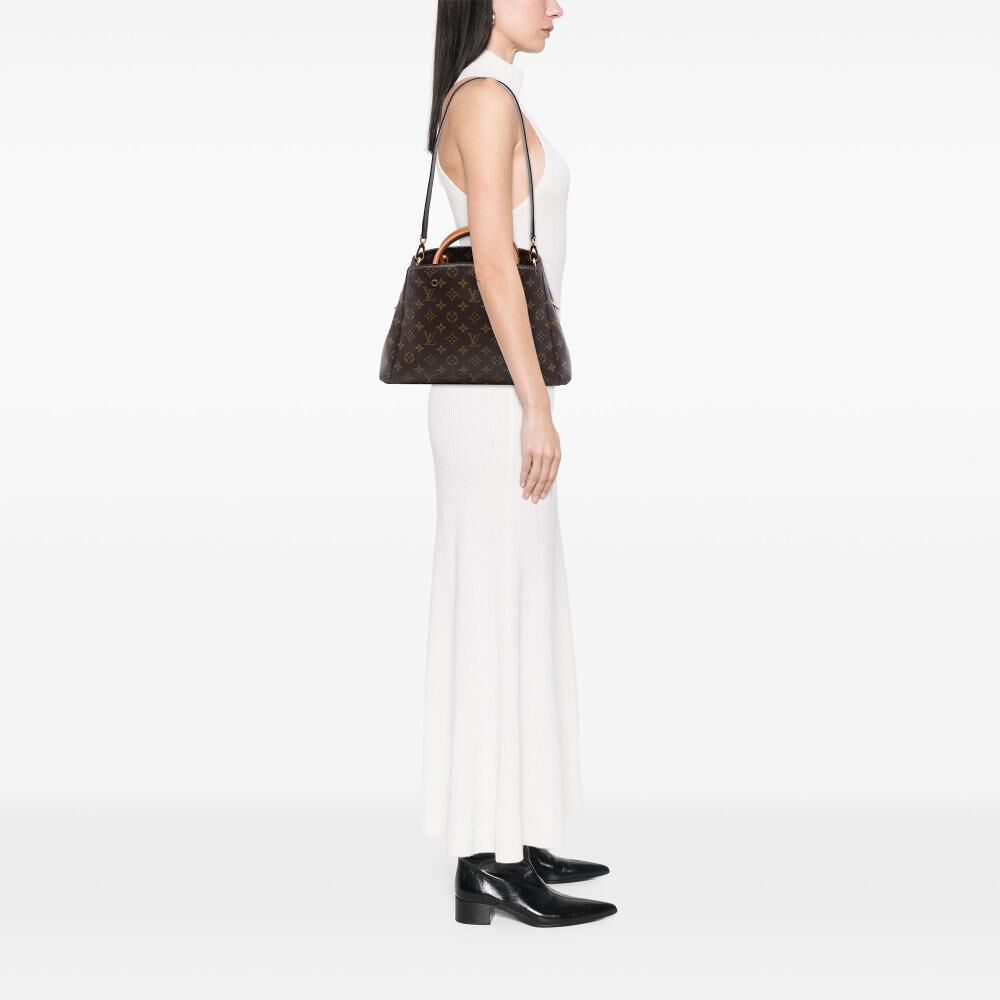 Louis Vuitton Montaigne