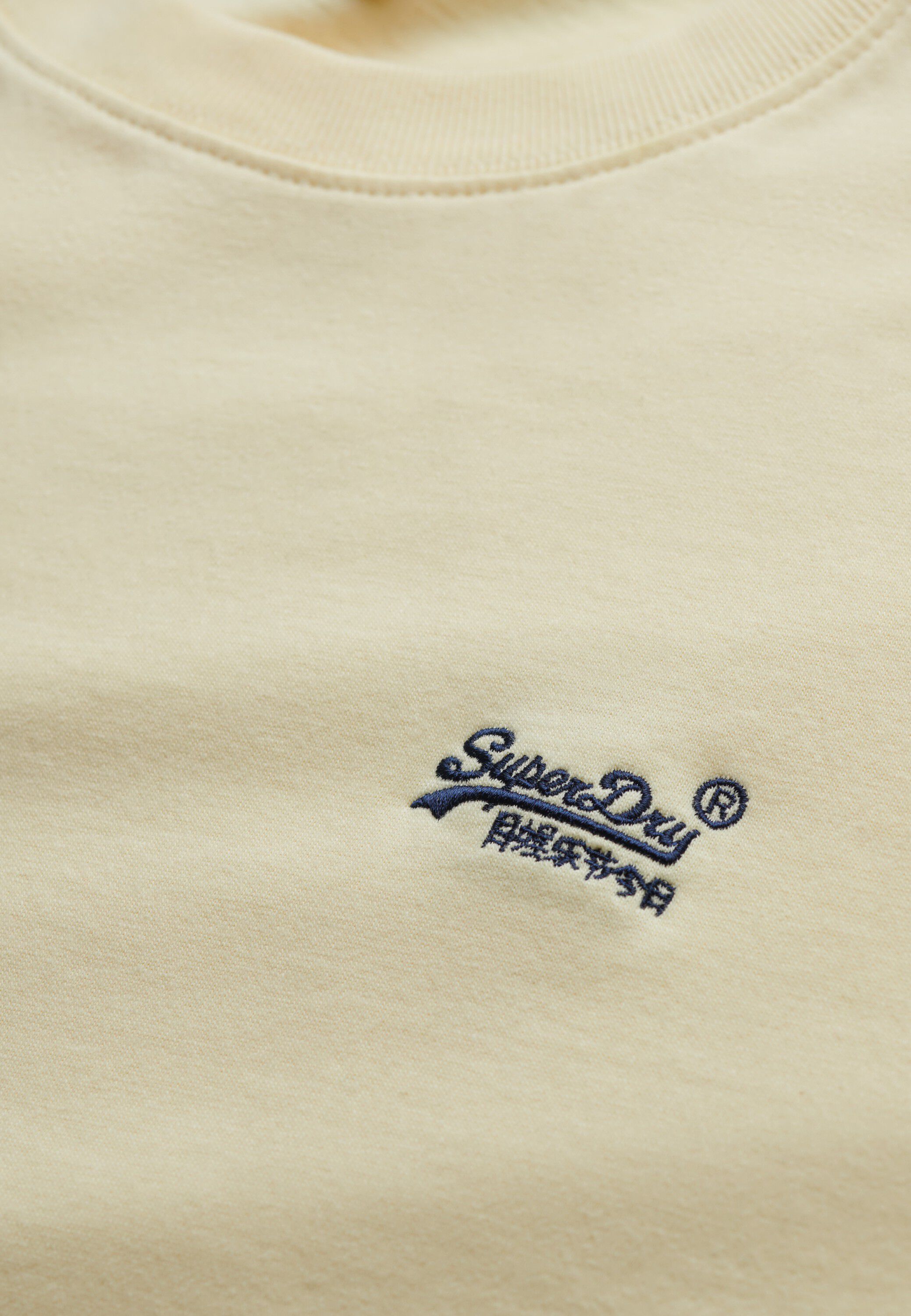 ESSENTIAL LOGO EMB TEE