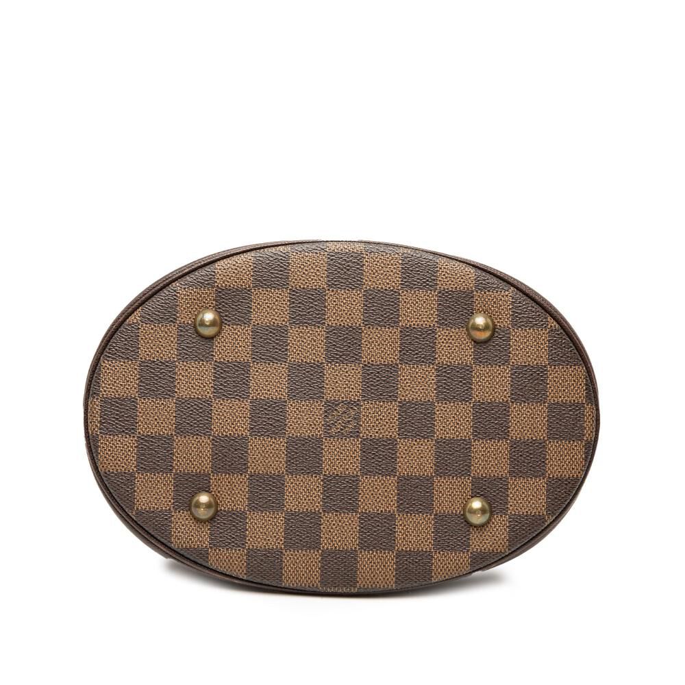 Louis Vuitton Marais
