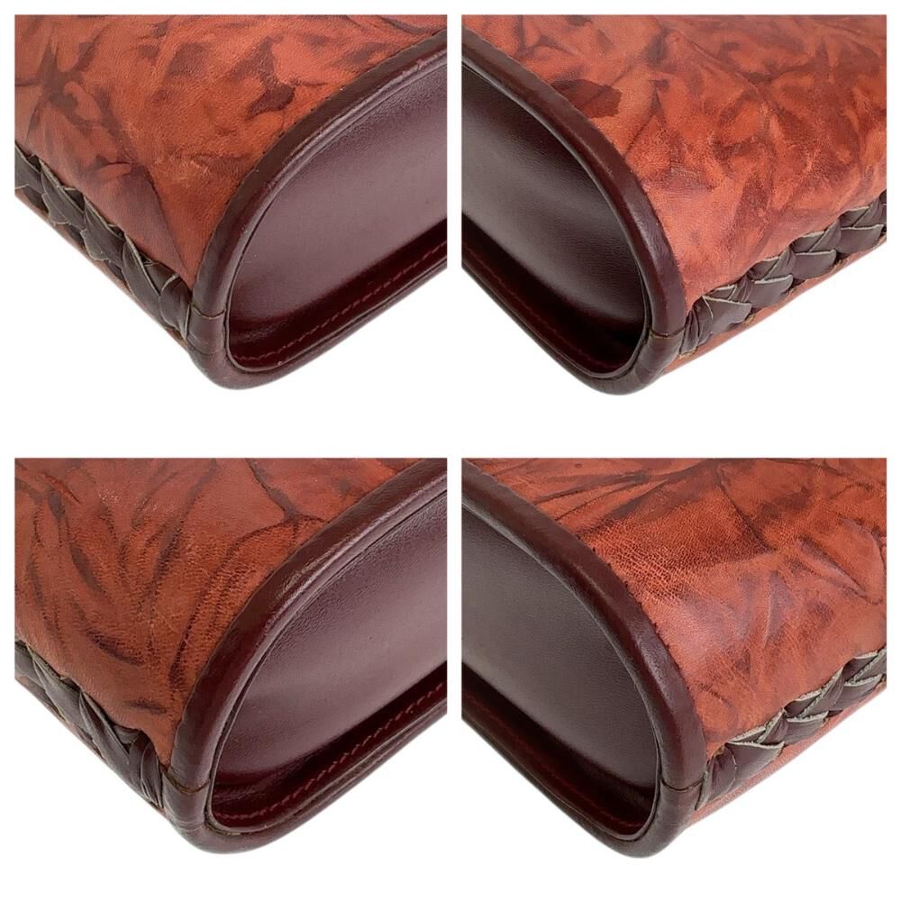 Yves Saint Laurent Shoulder Bag