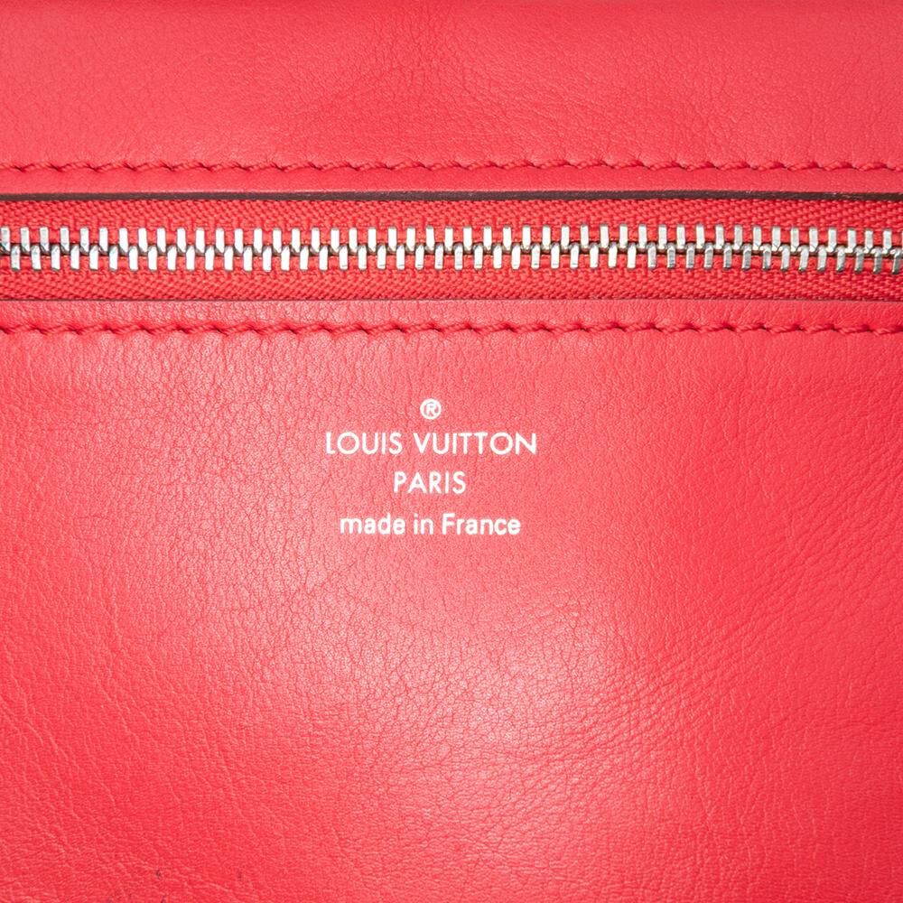 Louis Vuitton Shoulder Bags