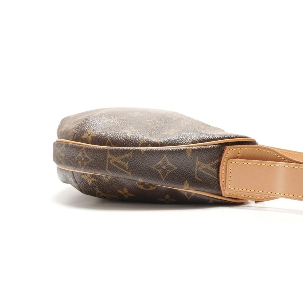 Louis Vuitton Croissant