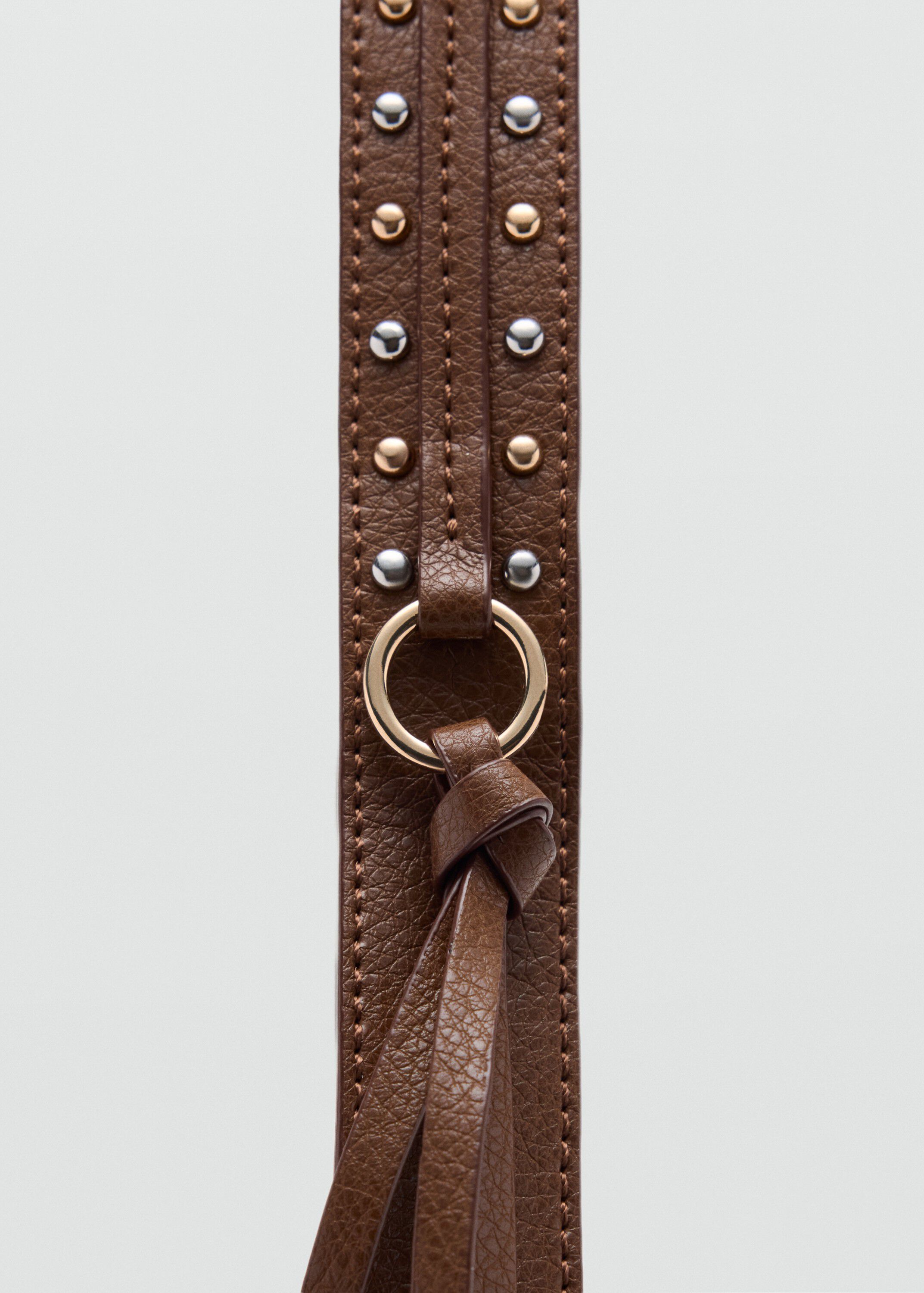 Oval shoulder bag