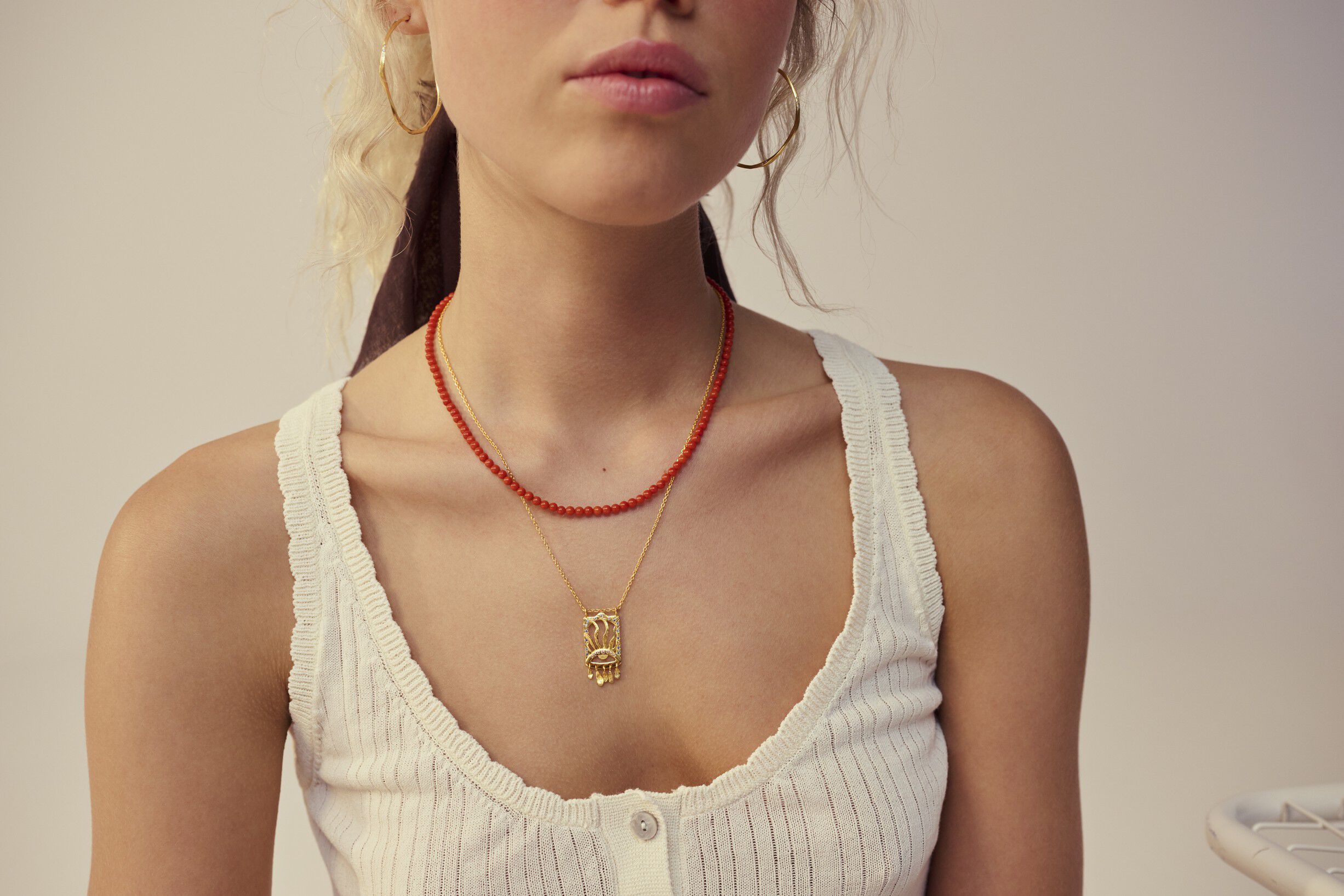 Vita necklace