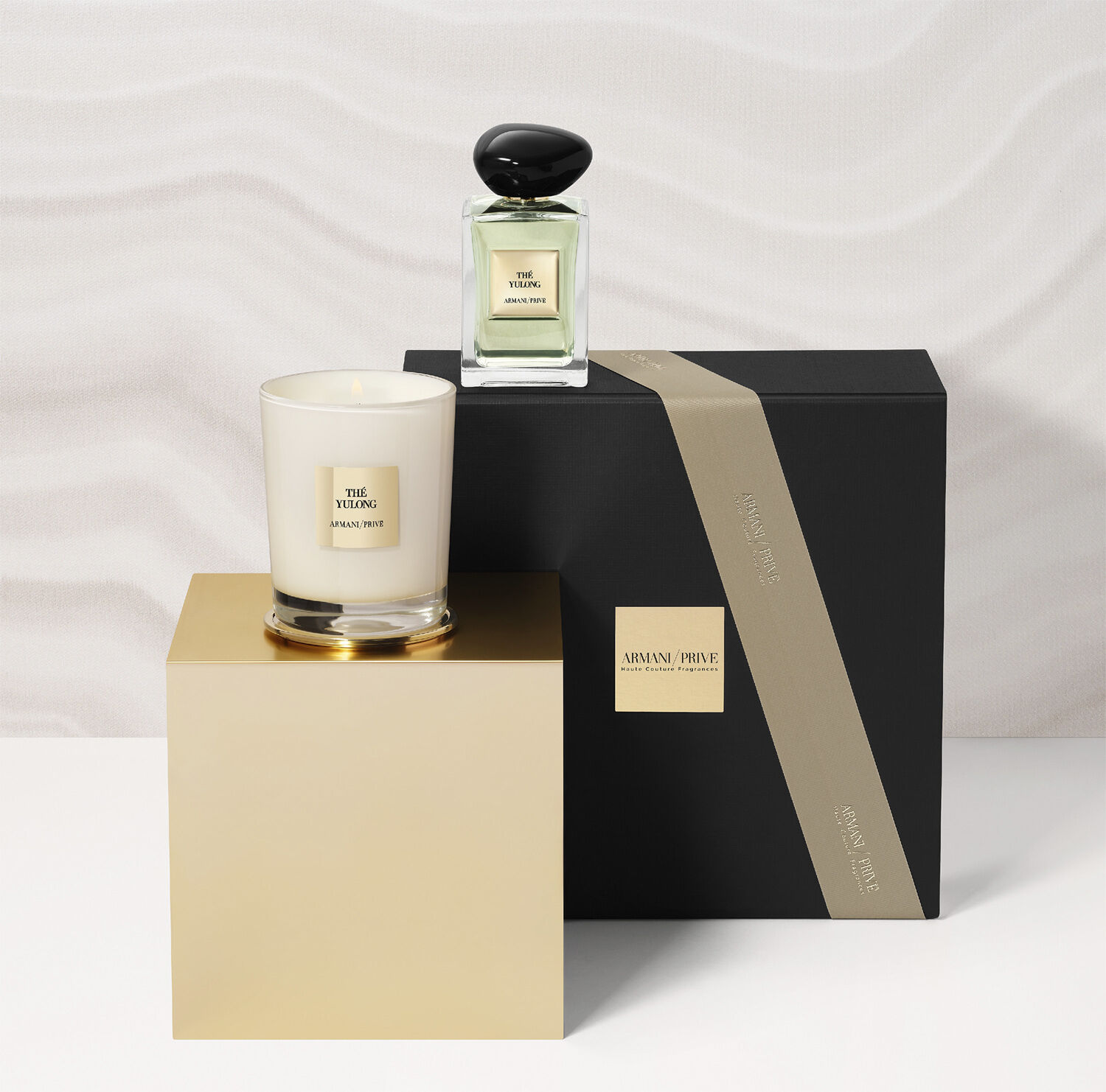 Armani Priv&eacute; Th&eacute; Yulong Scented Candle