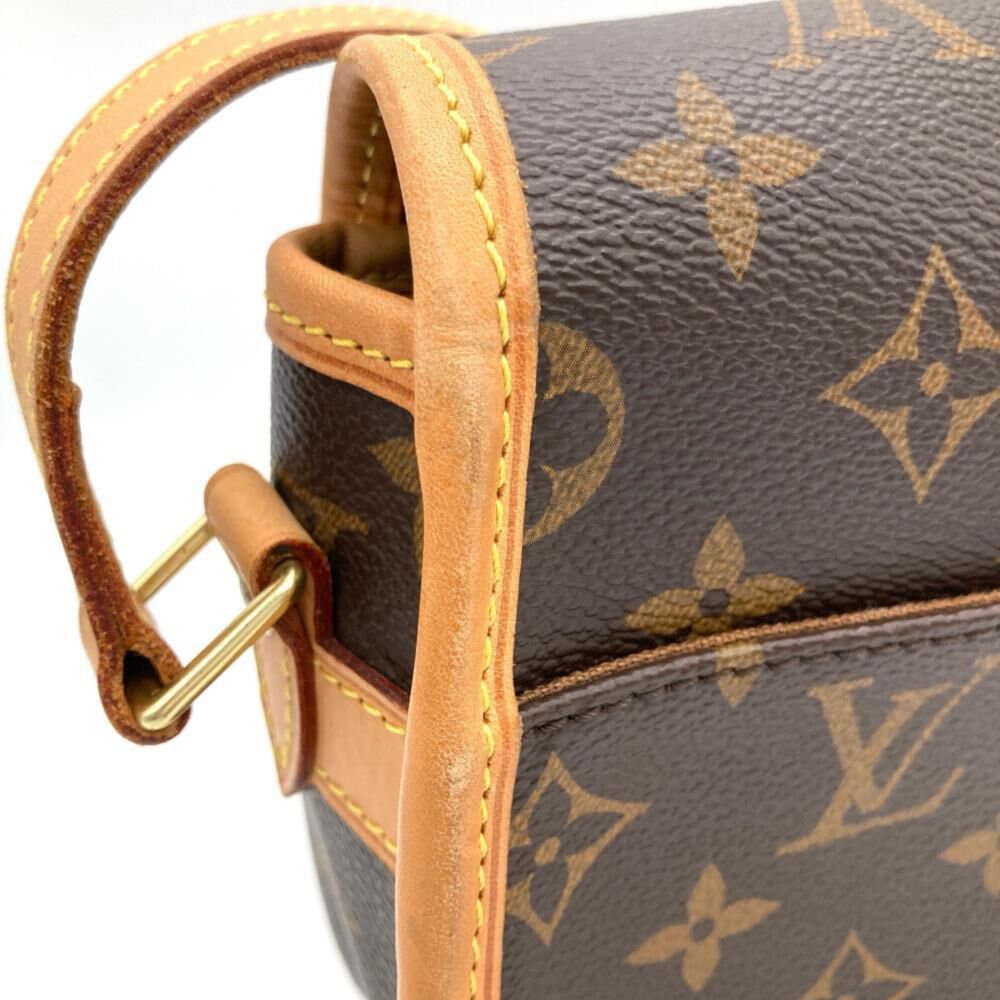 Louis Vuitton Saumur