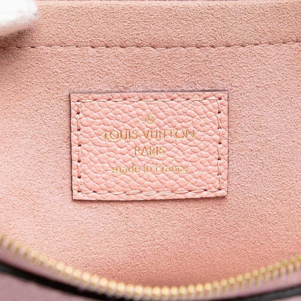 Louis Vuitton Clutch