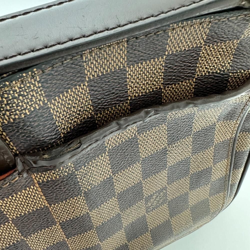 Louis Vuitton Shoulder Bags