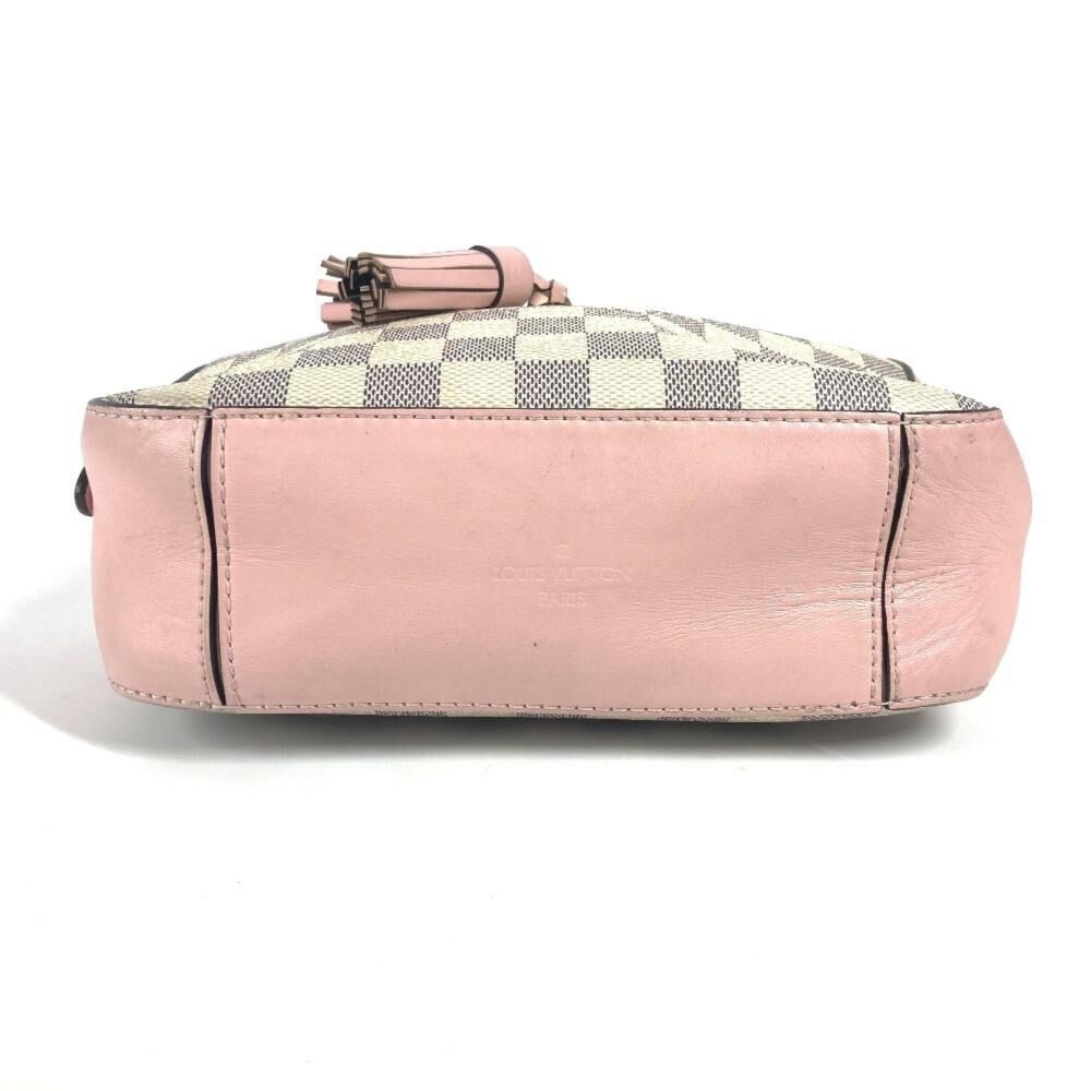 Louis Vuitton Shoulder Bags