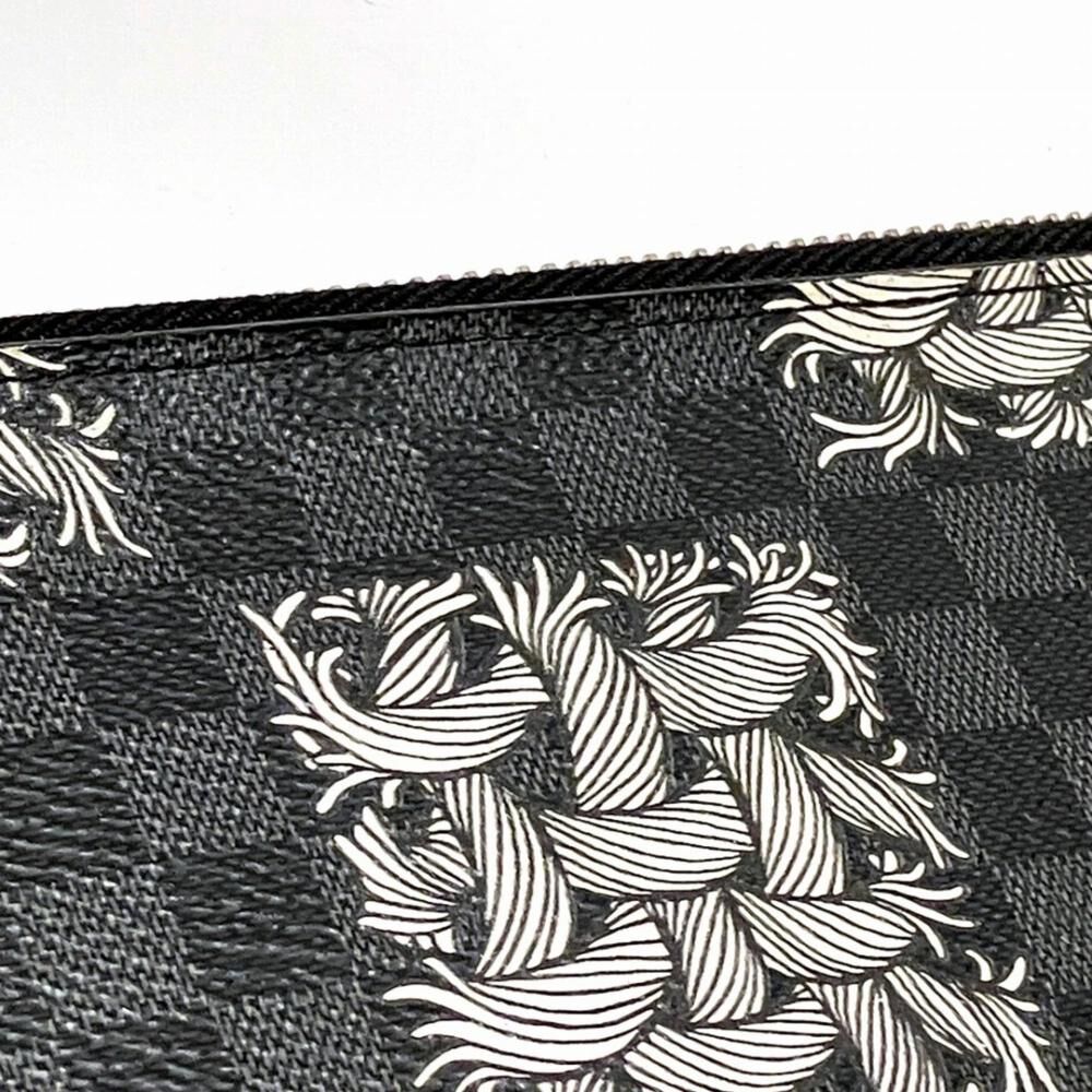 Louis Vuitton Clutch