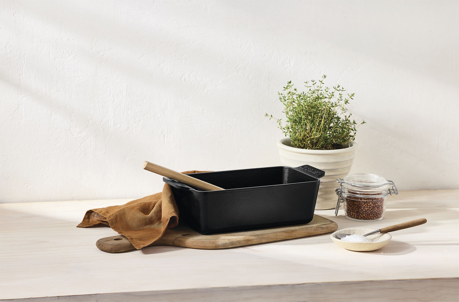 Br&oslash;dform 23cm Matte Black