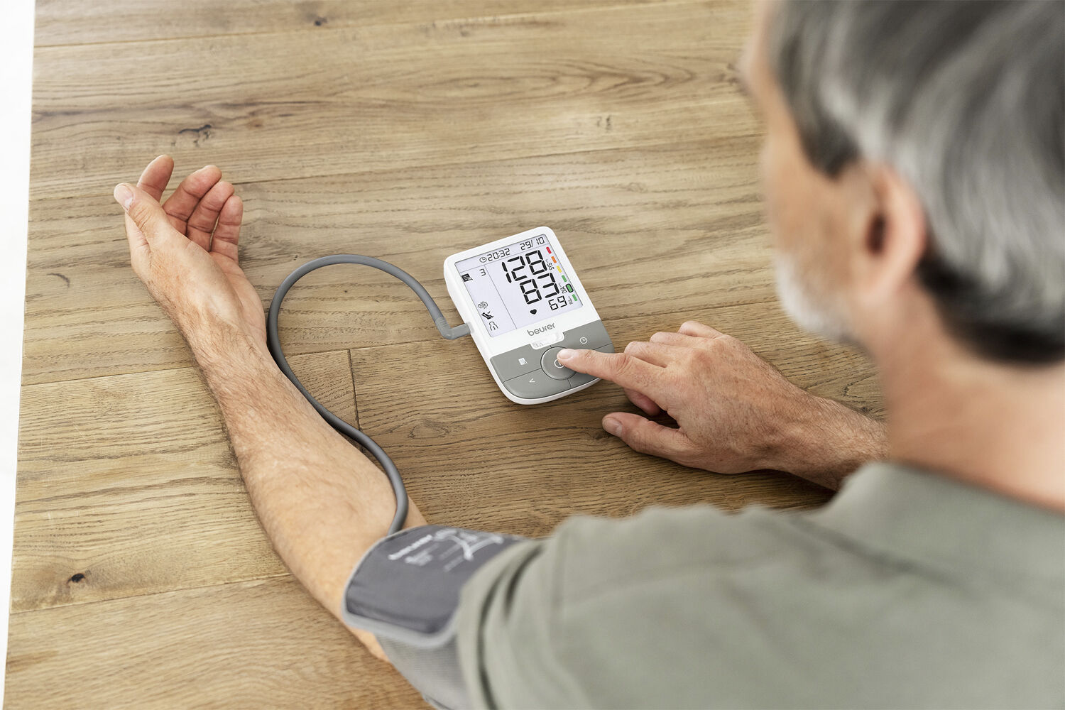 BM 53 Blodtryksm&aring;ler til overarm