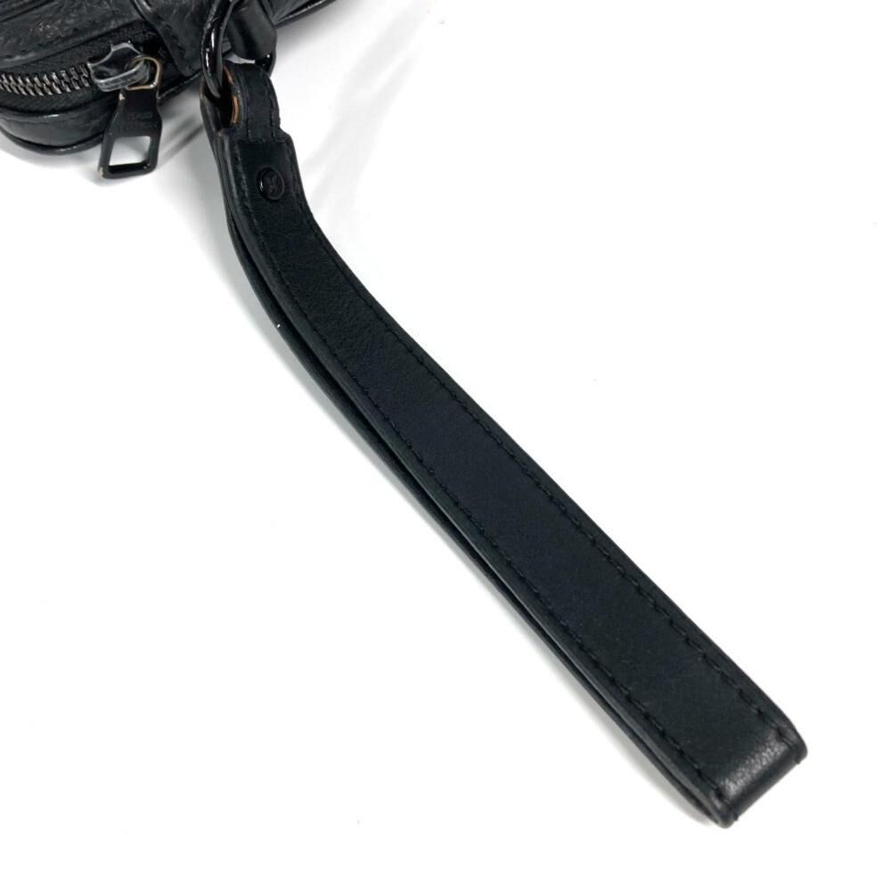 Louis Vuitton Clutch