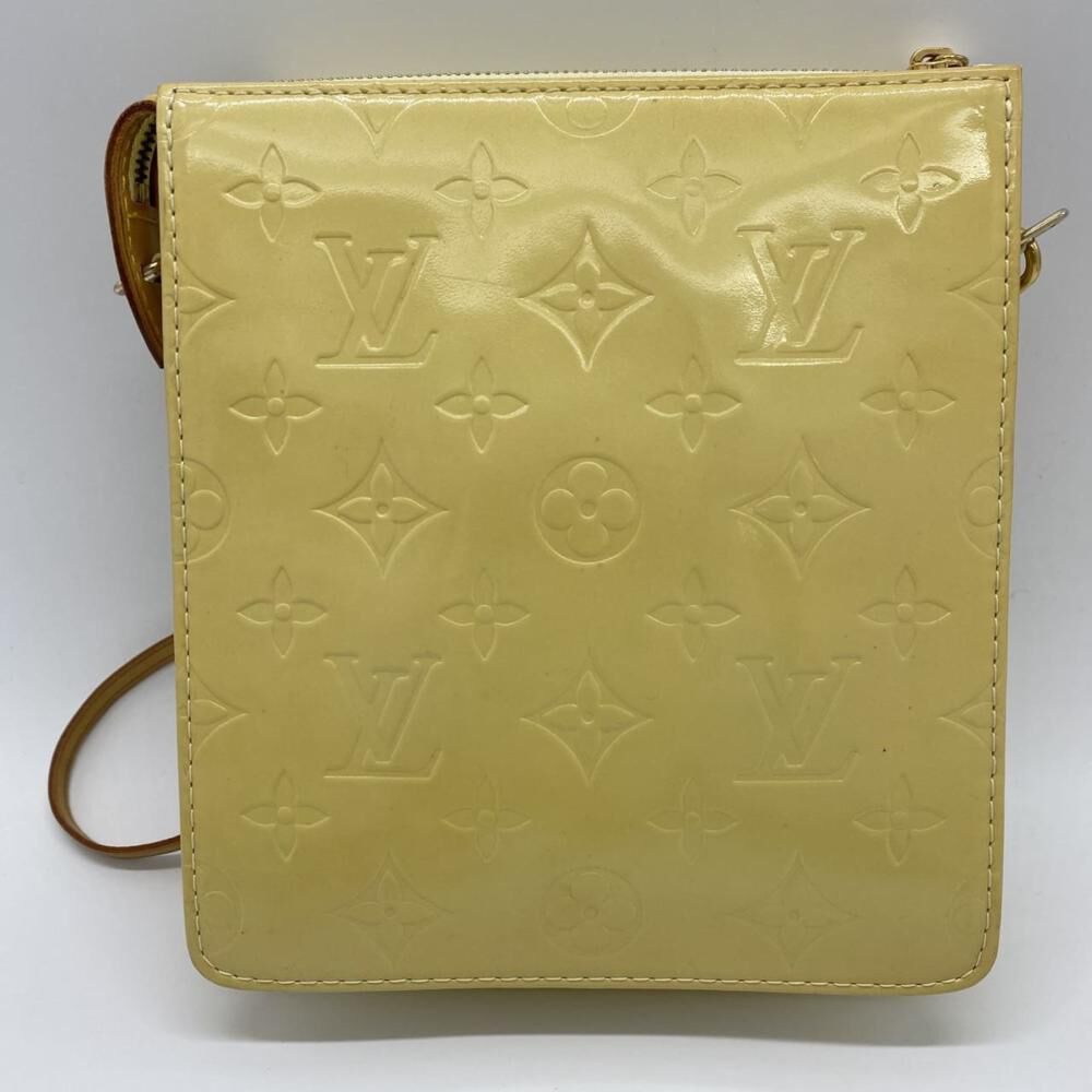 Louis Vuitton Shoulder Bags