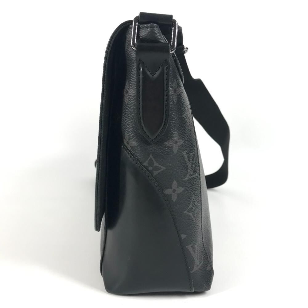 Louis Vuitton Messenger