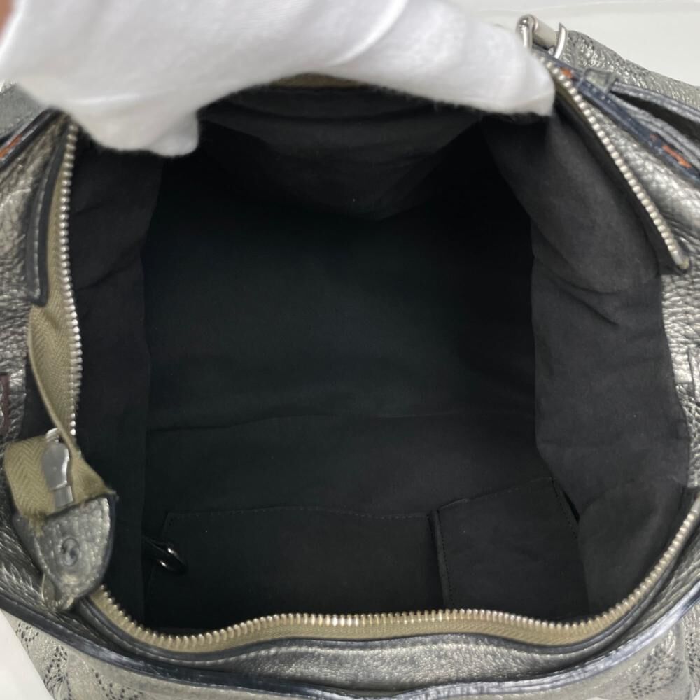 Louis Vuitton Mahina